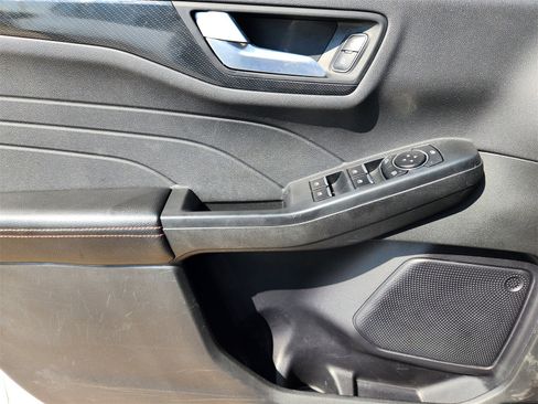 Used 2023 Ford Escape ST-Line image 24