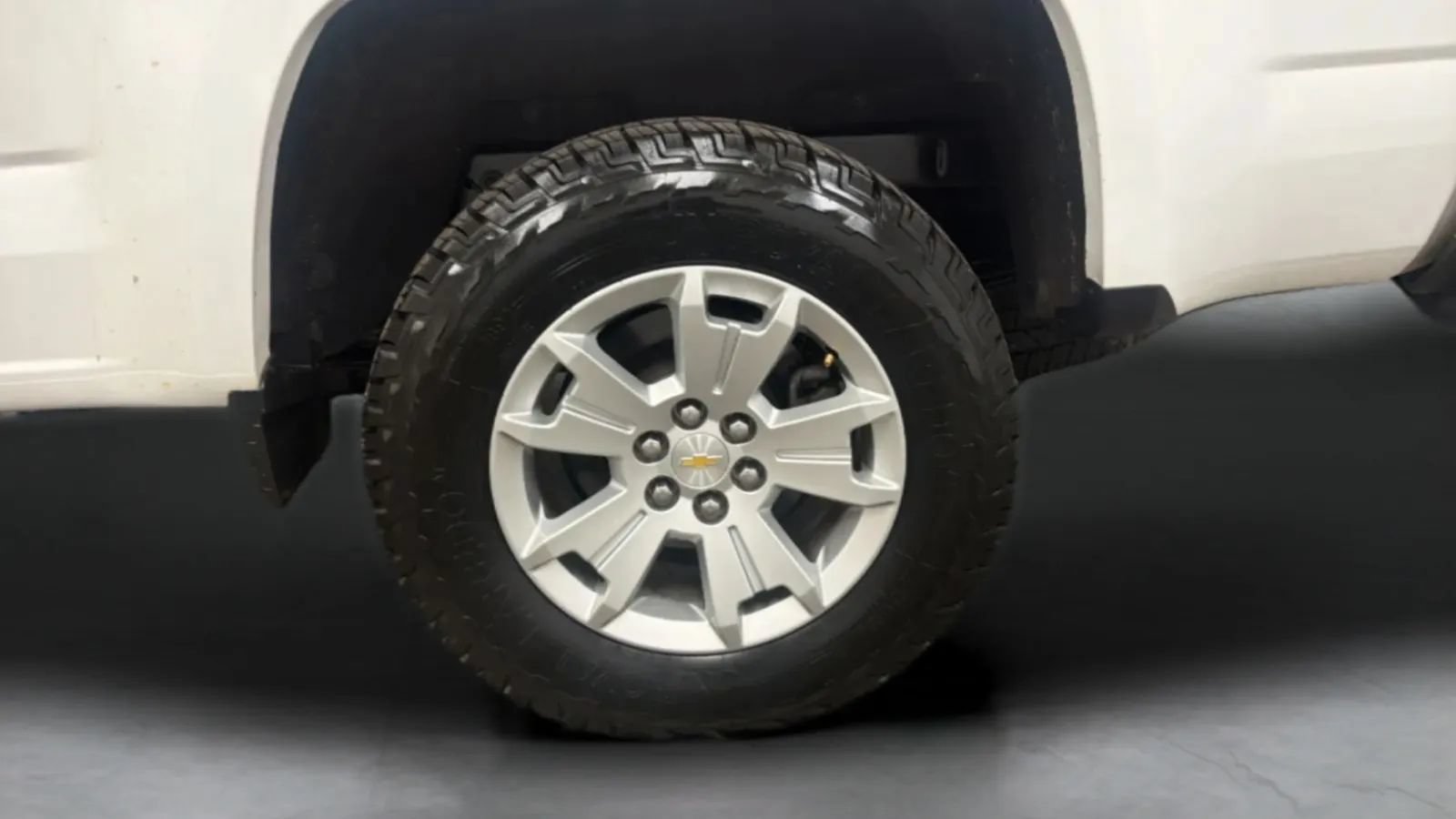 Used 2022 Chevrolet Colorado LT w/ Fleet Safety Package AWD/4WD image 25