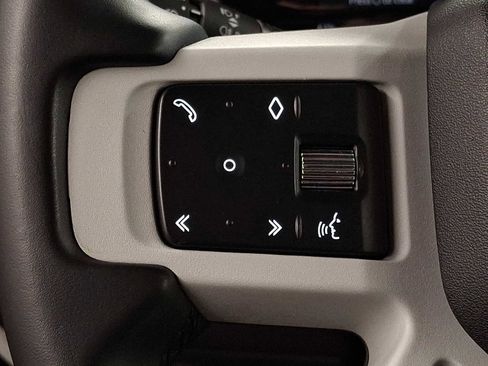 Used 2023 Land Rover Defender 130 SE image 20