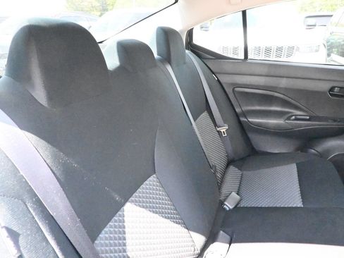 Used 2023 Nissan Versa S FWD image 23