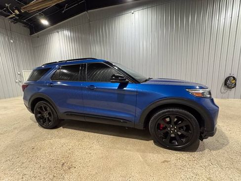 Used 2020 Ford Explorer ST w/ ST High-Performance Pack AWD/4WD image 5
