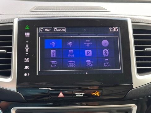 Used 2016 Honda Pilot Touring image 31