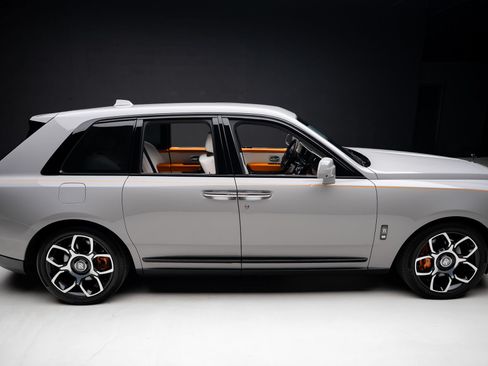 Used 2024 Rolls-Royce Cullinan Black Badge w/ Driver's Package AWD/4WD image 36