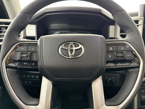 Used 2023 Toyota Tundra Limited image 17