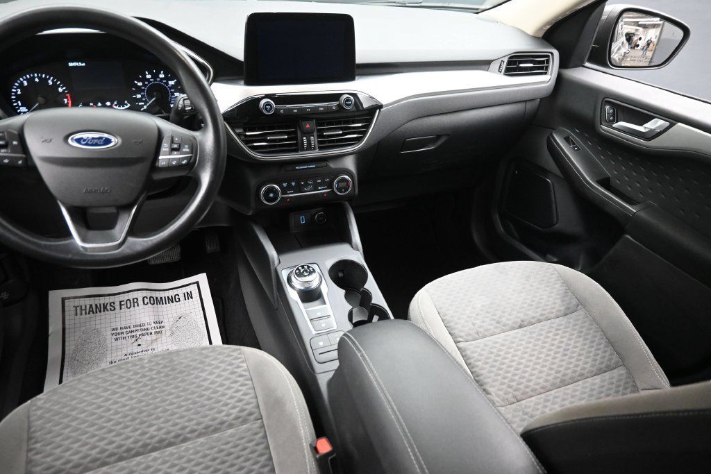 Used 2020 Ford Escape SE FWD image 15