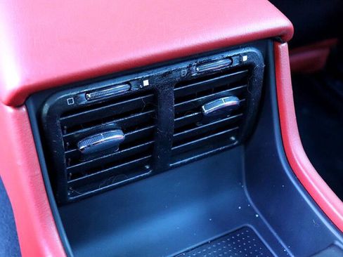 Used 2016 Maserati GranTurismo Sport image 18