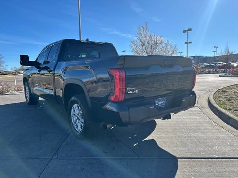 Used 2022 Toyota Tundra SR5 w/ SR5 Convenience Package image 5