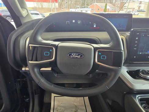 Used 2025 Ford Expedition Max Active image 15