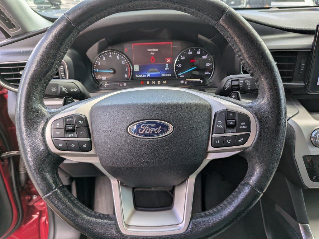 Used 2021 Ford Explorer XLT w/ Equipment Group 202A RWD image 32