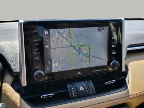 Used 2020 Toyota RAV4 Limited AWD/4WD image 10