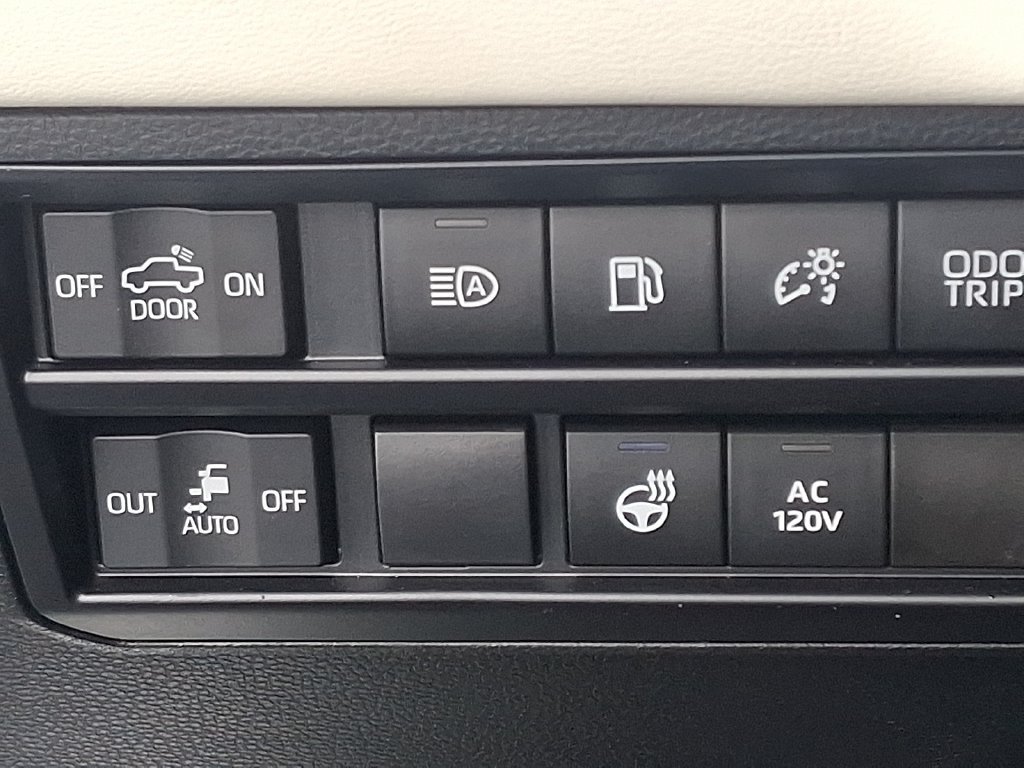 Used 2023 Toyota Tundra Capstone AWD/4WD image 26