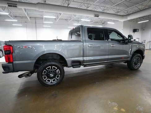 Used 2023 Ford F250 Platinum image 34