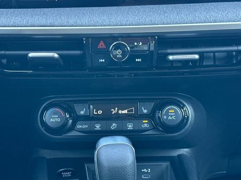 New 2026 Nissan Kicks SV w/ SV Premium Package image 20