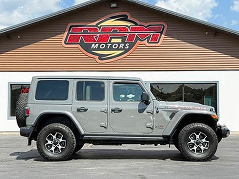 Used 2021 Jeep Wrangler Unlimited Rubicon w/ Dual Top Group AWD/4WD image 4