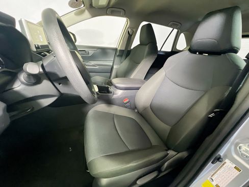 Used 2025 Toyota RAV4 LE FWD image 14