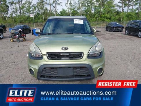 Used 2013 Kia Soul image 11