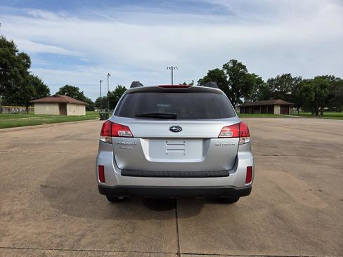 Used 2012 Subaru Outback 2.5i AWD/4WD image 34
