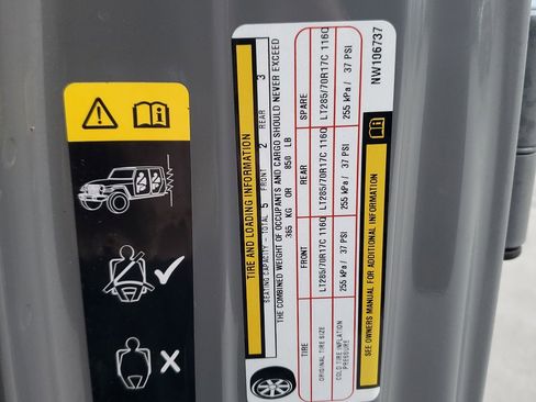 Certified 2022 Jeep Wrangler Unlimited Rubicon w/ Safety Group image 32