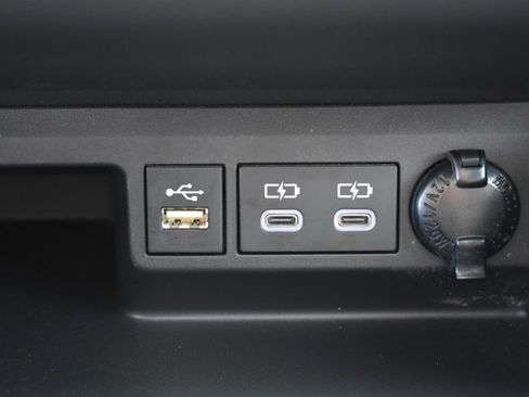 Used 2023 Toyota Highlander XSE image 29