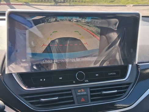 Used 2024 Nissan Altima 2.5 SR w/ SR Premium Package image 9