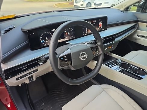 Used 2025 Nissan Murano SL AWD/4WD image 14