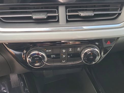 New 2026 Chevrolet Trax LT image 33