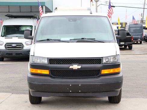 Used 2021 Chevrolet Express 2500 w/ Driver Convenience Package image 6