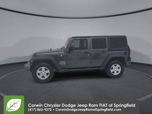 Used 2018 Jeep Wrangler Unlimited Sport S AWD/4WD image 8