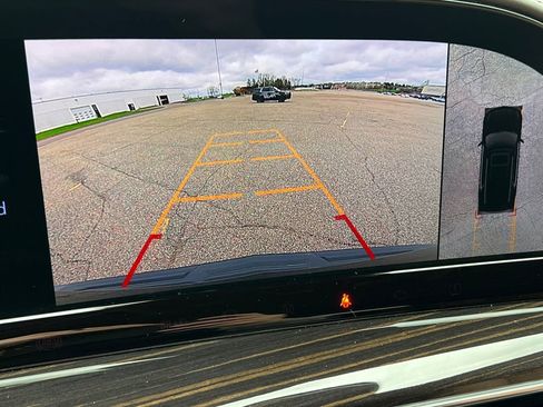 Used 2021 Cadillac Escalade Premium Luxury w/ Driver Assist Tech Package AWD/4WD image 30
