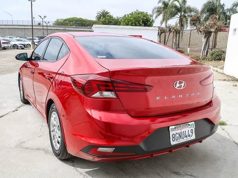 Used 2019 Hyundai Elantra SE FWD image 7