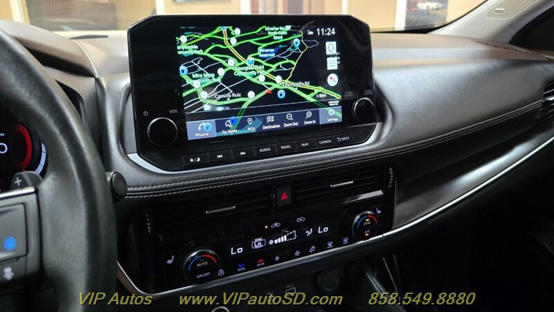 Used 2022 Nissan Rogue Platinum w/ Head-Up Display Package FWD image 22