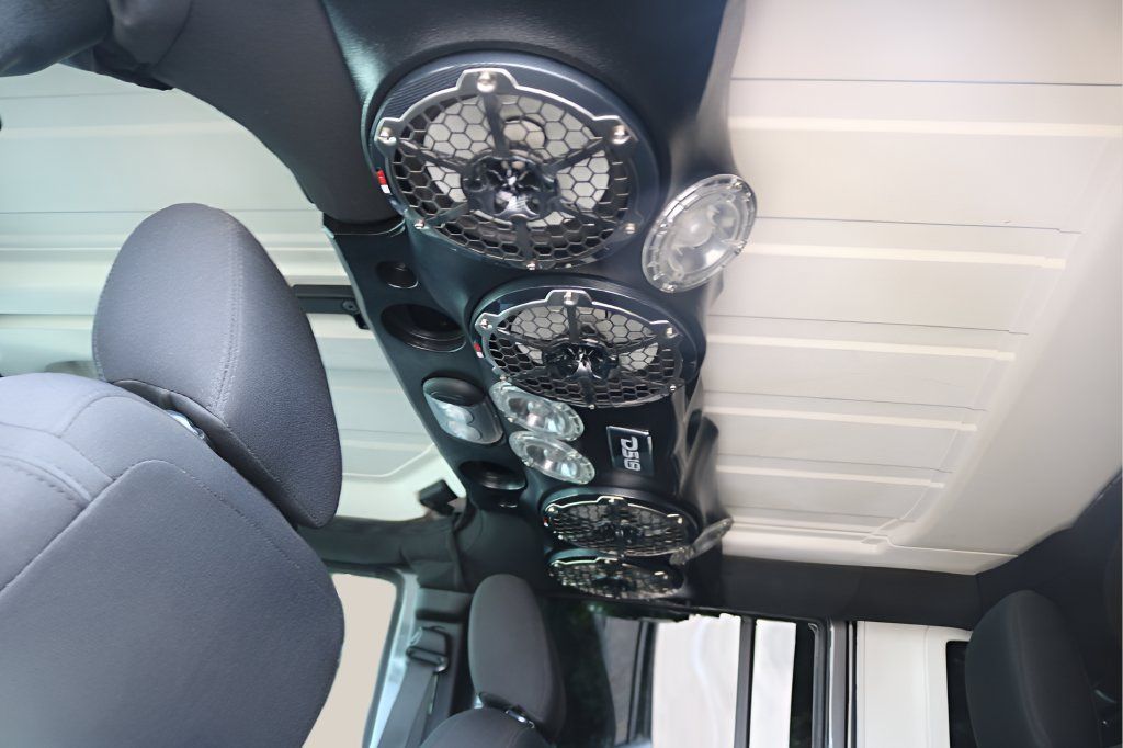 Used 2018 Jeep Wrangler Unlimited Sport S AWD/4WD image 16