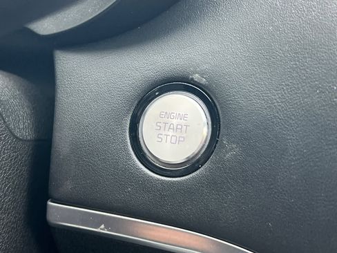 Used 2018 Kia Stinger GT1 image 24