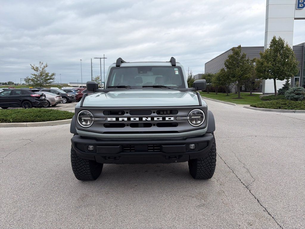 Used 2024 Ford Bronco Big Bend w/ Sasquatch Package AWD/4WD image 2
