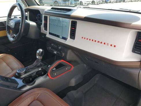 Used 2024 Ford Bronco Heritage Edition AWD/4WD image 16