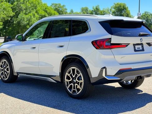 New 2026 BMW X1 xDrive28i w/ Technology Package AWD/4WD image 4