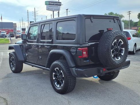 Used 2024 Jeep Wrangler Unlimited Rubicon 4xe AWD/4WD image 24