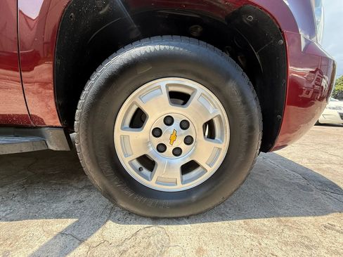 Used 2009 Chevrolet Avalanche LT RWD image 24