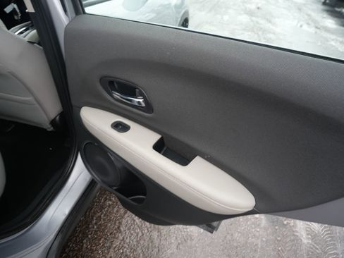 Used 2022 Honda HR-V LX image 25