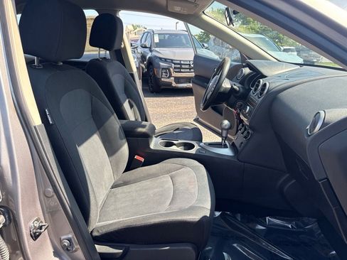 Used 2013 Nissan Rogue S AWD/4WD image 30