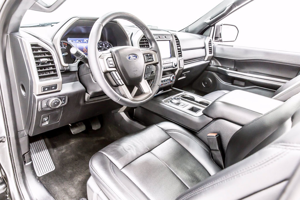 Used 2020 Ford Expedition XLT w/ Equipment Group 202A RWD image 26