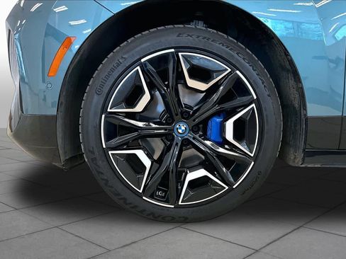 Used 2024 BMW iX xDrive50 w/ Sport Package AWD/4WD image 10