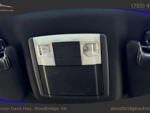 Used 2019 Ford Explorer XLT FWD image 32