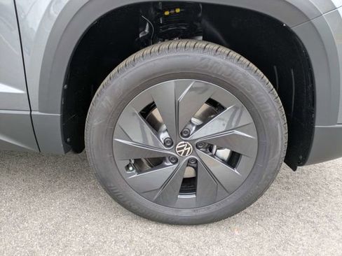 New 2026 Volkswagen Taos S FWD image 10