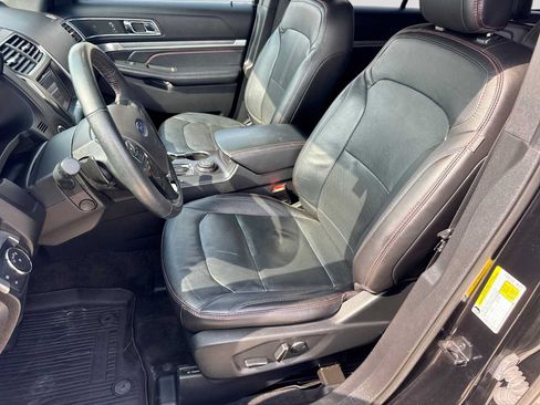 Used 2018 Ford Explorer Sport AWD/4WD image 15