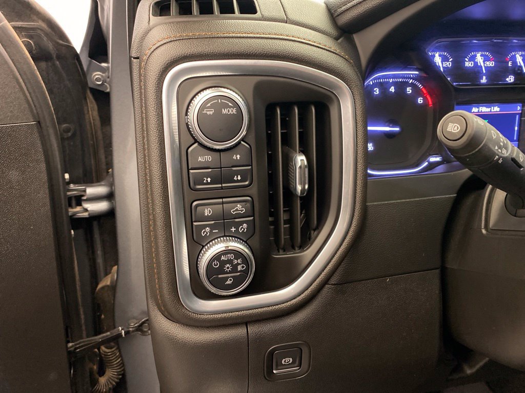 Used 2022 GMC Sierra 1500 AT4 w/ AT4 Premium Package AWD/4WD image 17