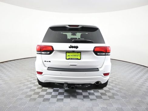 Used 2021 Jeep Grand Cherokee Laredo X AWD/4WD image 5
