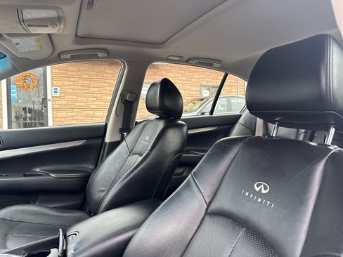Used 2013 INFINITI G37 x Sedan w/ Premium Pkg image 27