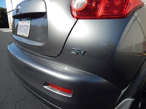 Used 2011 Nissan Juke SV FWD image 14