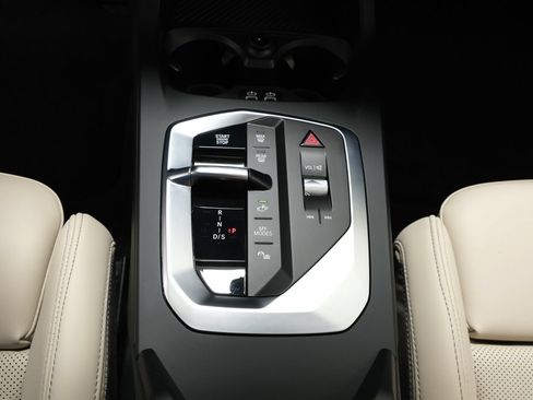 Used 2025 BMW M235i xDrive w/ Premium Package AWD/4WD image 23